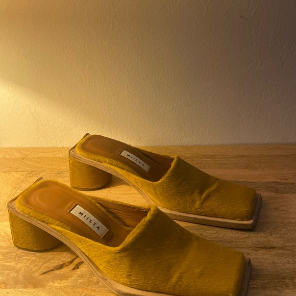 :) Jena Honey Gold Hair Mules by Miista 🐝 - Picture 12 of 14